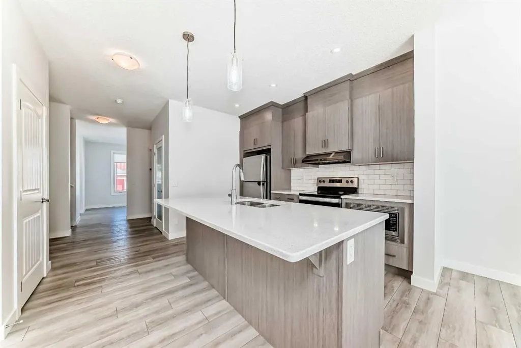 121 Ambleside Heath NW — photo 3