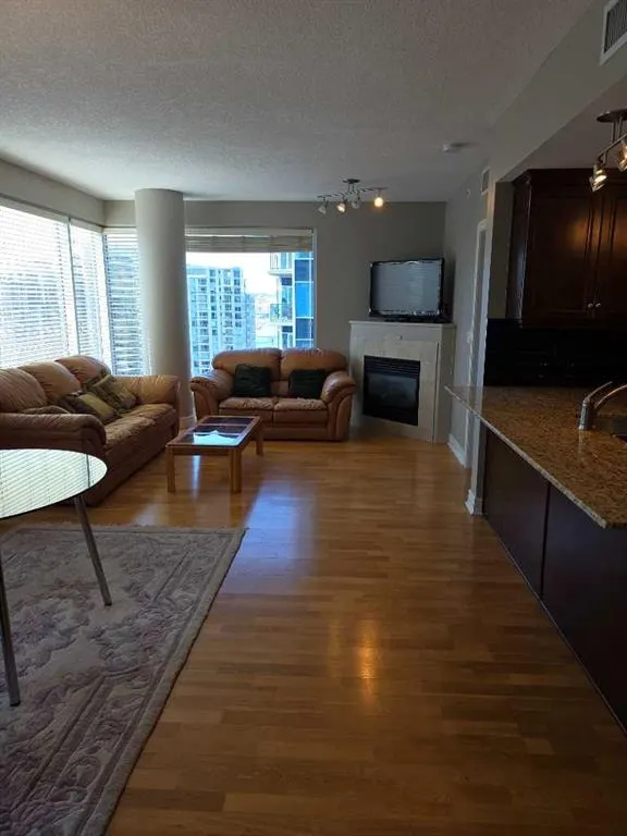 910 5 Avenue SW #2208 — photo 3