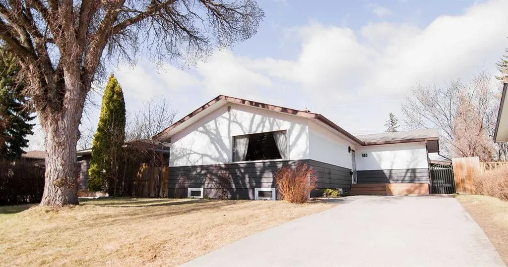 15 Hamlet Road SW — photo 1