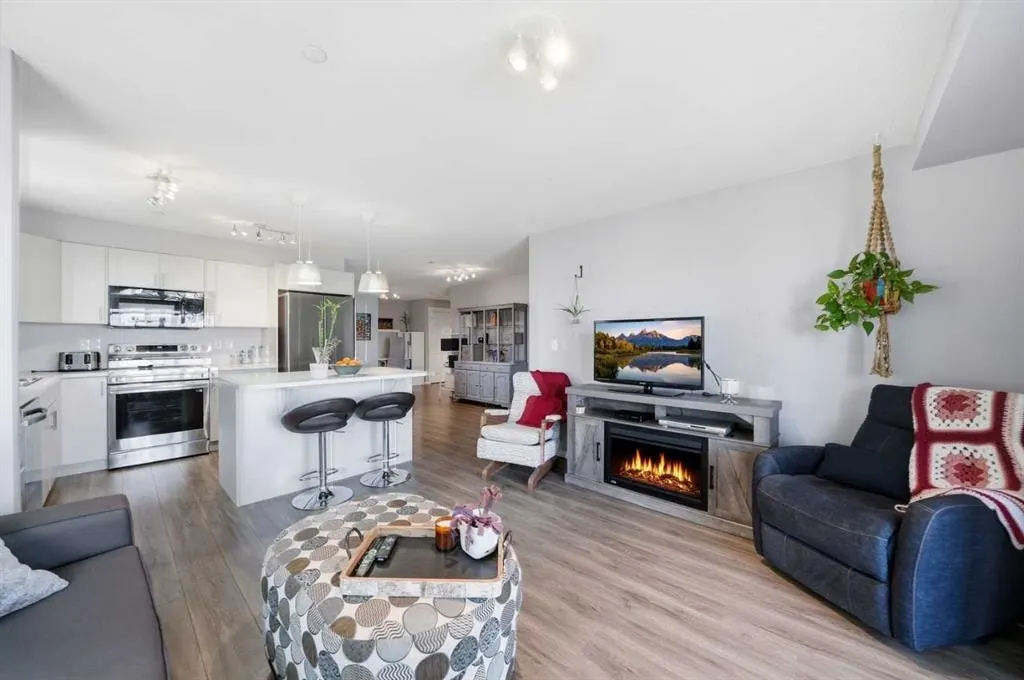 279 Copperpond Common SE #4201 — photo 3