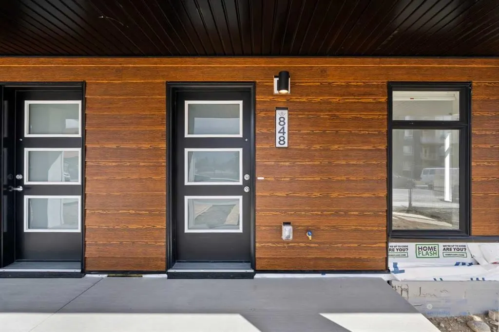 848 83 Street SW — photo 3