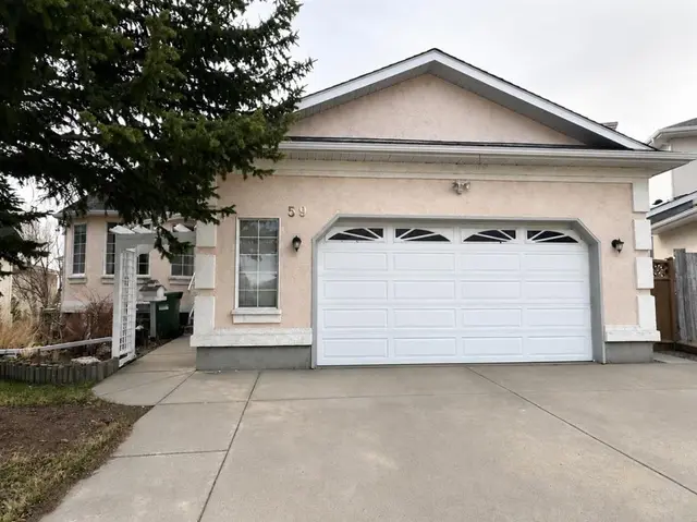 59 Edgebrook Circle NW