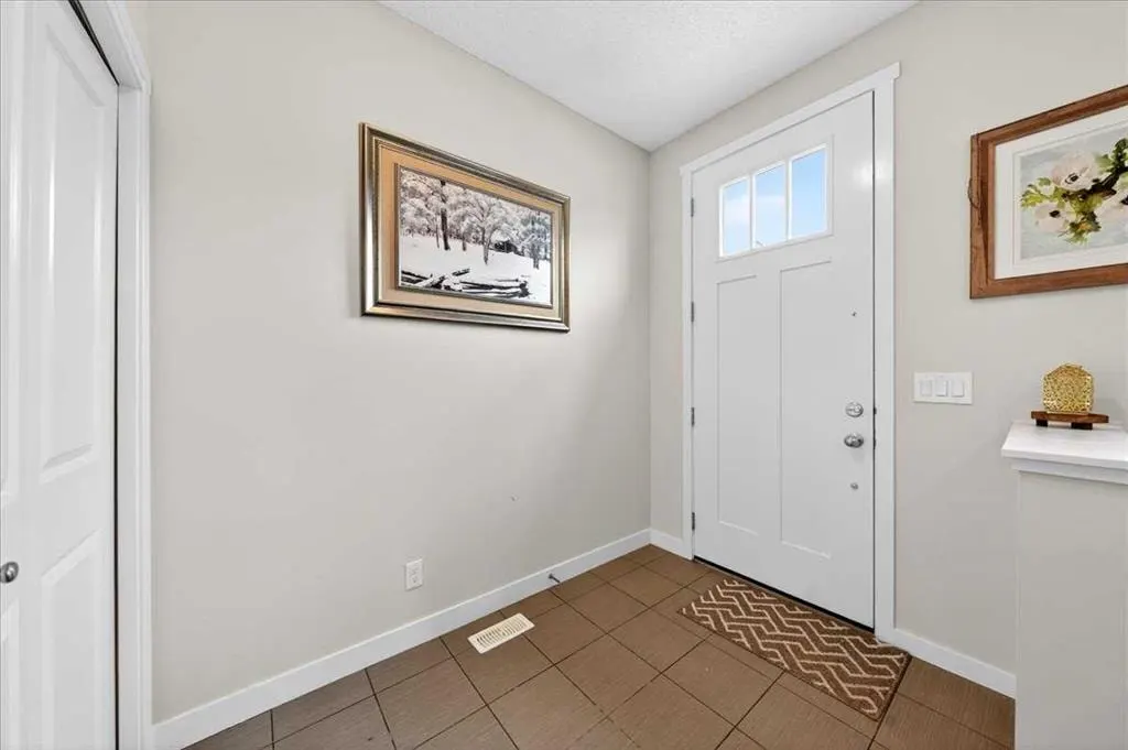 1325 Walden Drive SE — photo 3