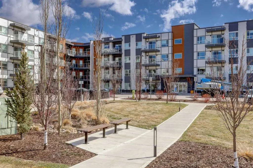 360 Harvest Hills Way #106 — photo 2