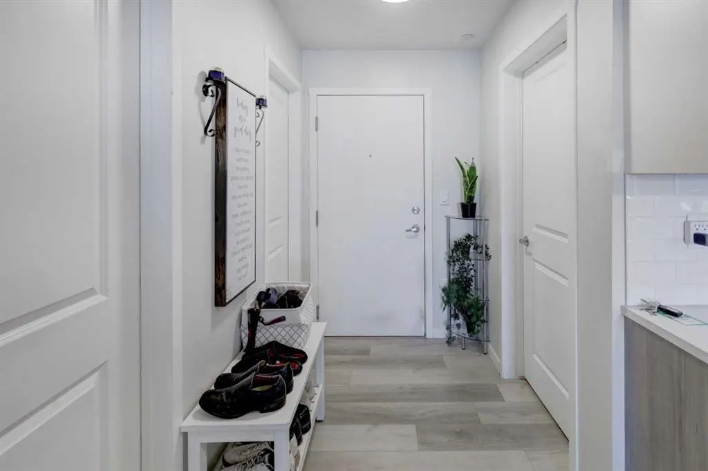 360 Harvest Hills Way #106 — photo 3