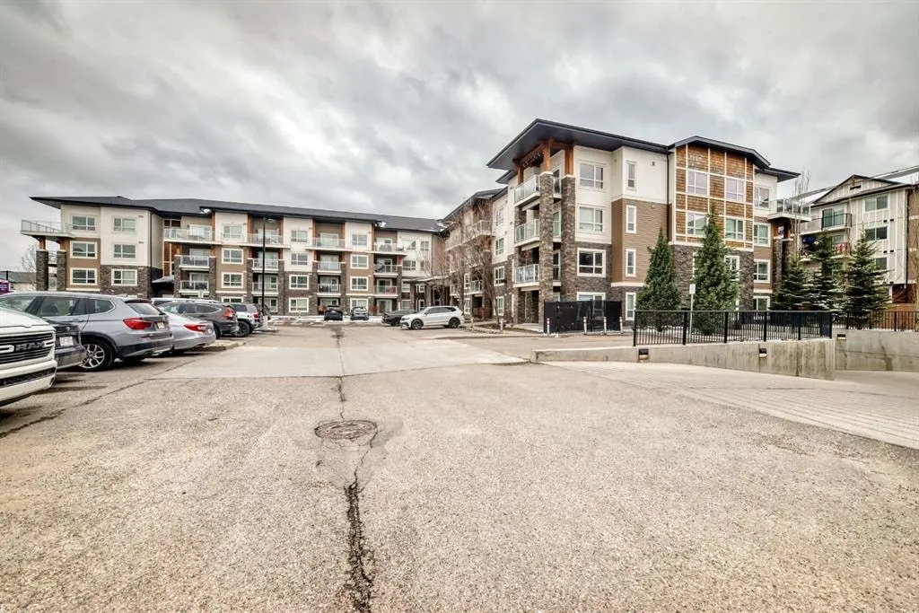 240 Skyview Ranch Road NE #4214 — photo 1