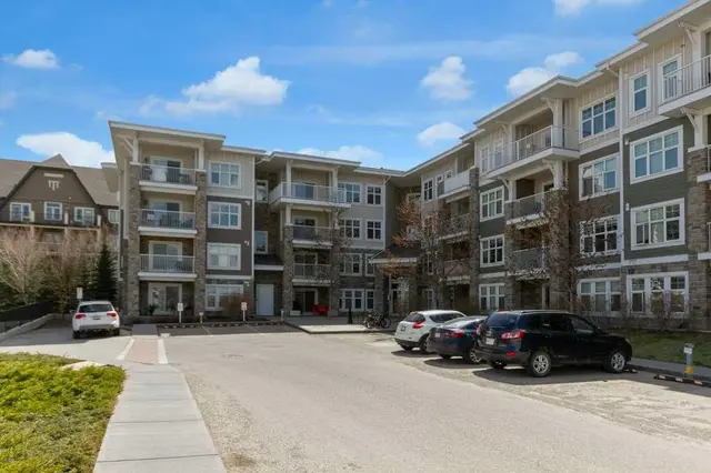 11 Mahogany Row SE #3411
