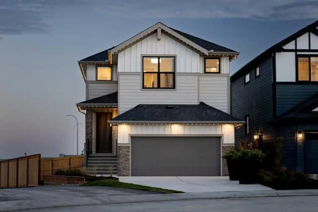 368 Drystone Way NW — photo 1