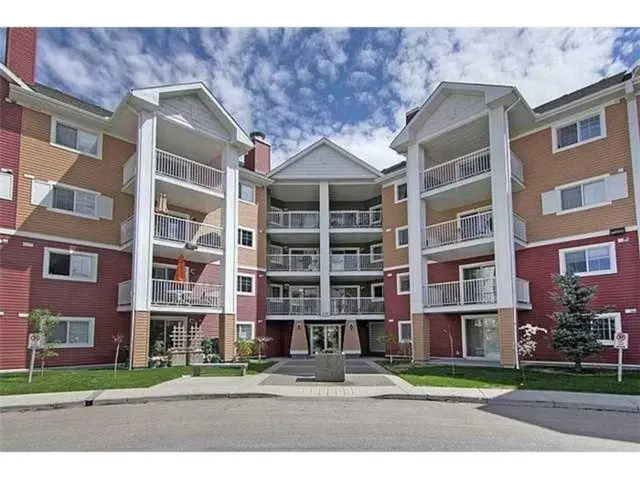 10 Prestwick Bay SE #2314