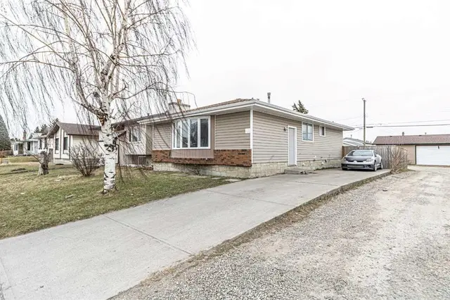 121 Margate Close NE