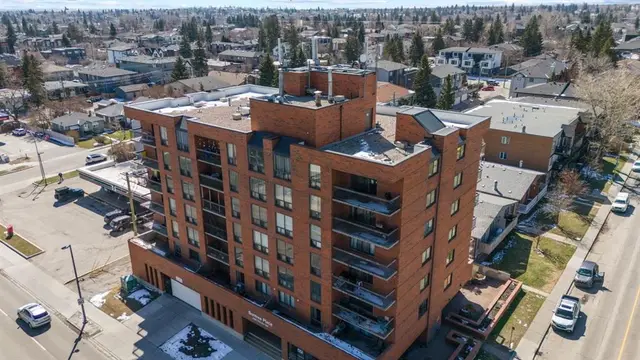 2909 17 Avenue SW #203