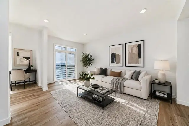 30 Rochester View NW #904