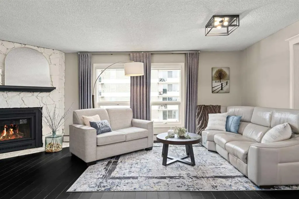 540 14 Avenue SW #1440 — photo 1