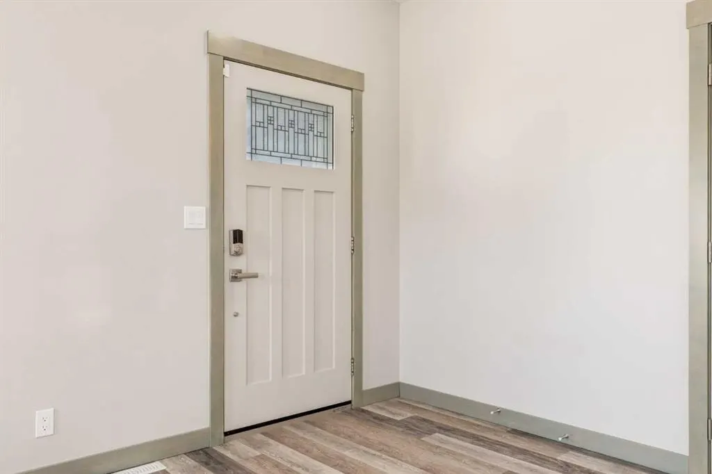 102 Speargrass Crescent — photo 3