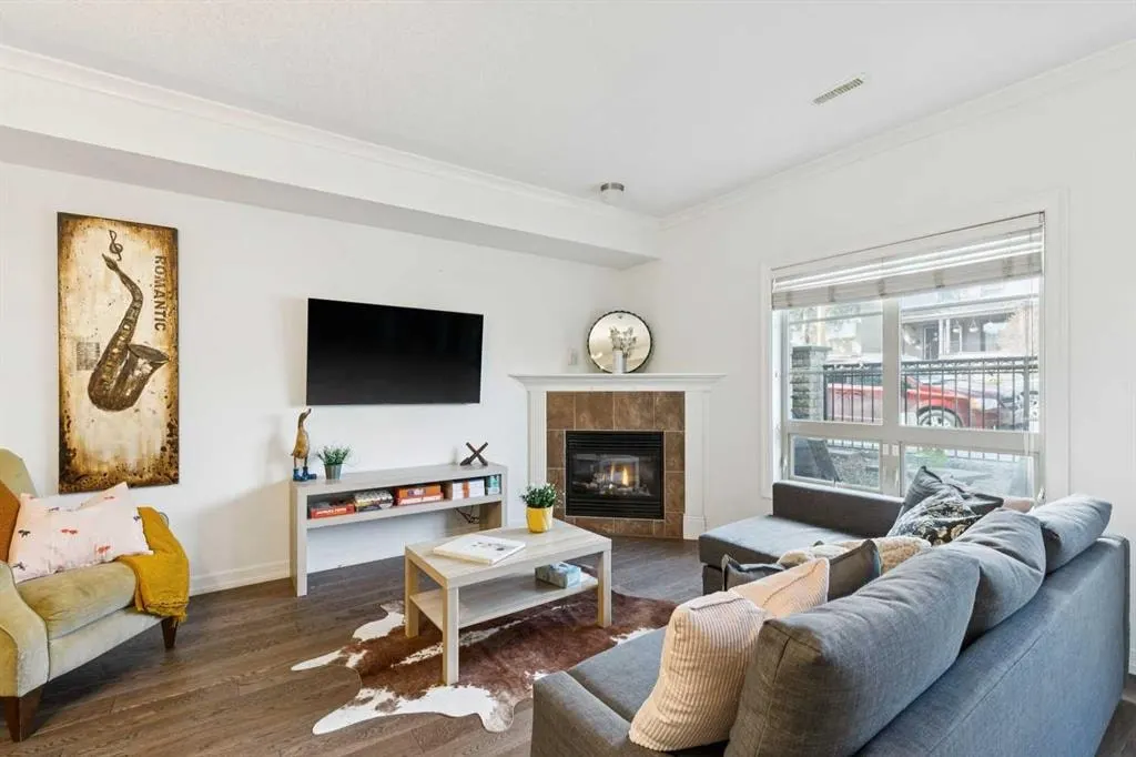 1729 34 Avenue SW #6 — photo 3
