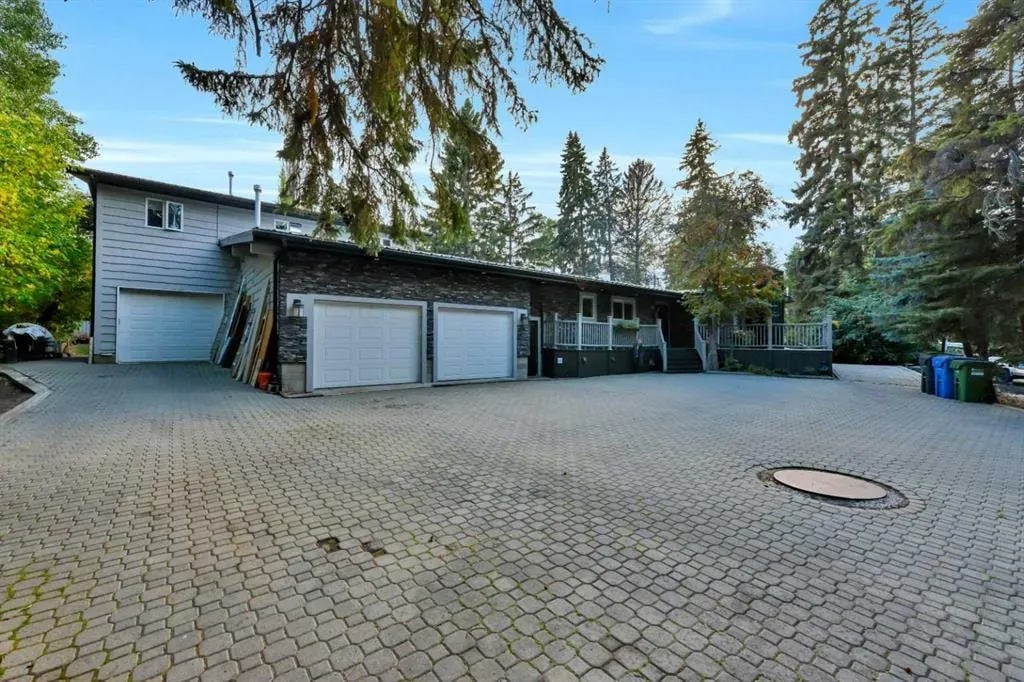 9 Cronquist Close — photo 2