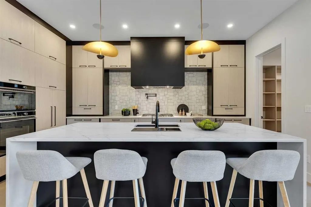 336 Normandy Drive SW — photo 2