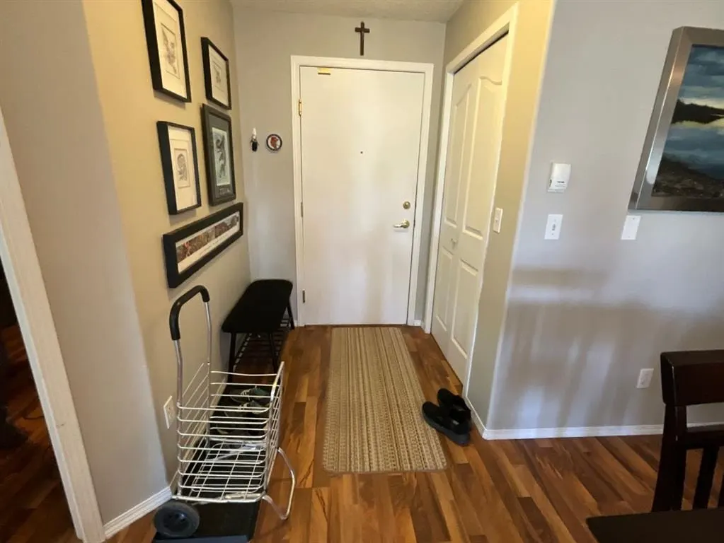 56 Carroll Crescent #214 — photo 3