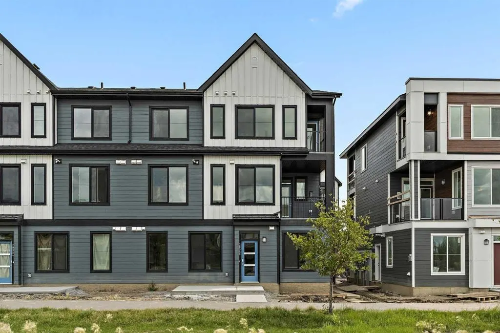 255 Rowmont Boulevard NW #301 — photo 1