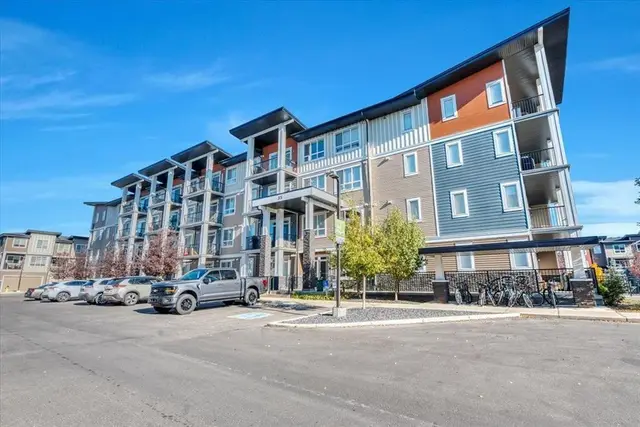 35 walgrove Walk SE #408