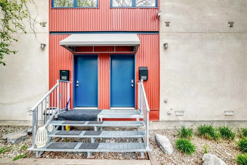 1212 13 Street SE #303 — photo 3