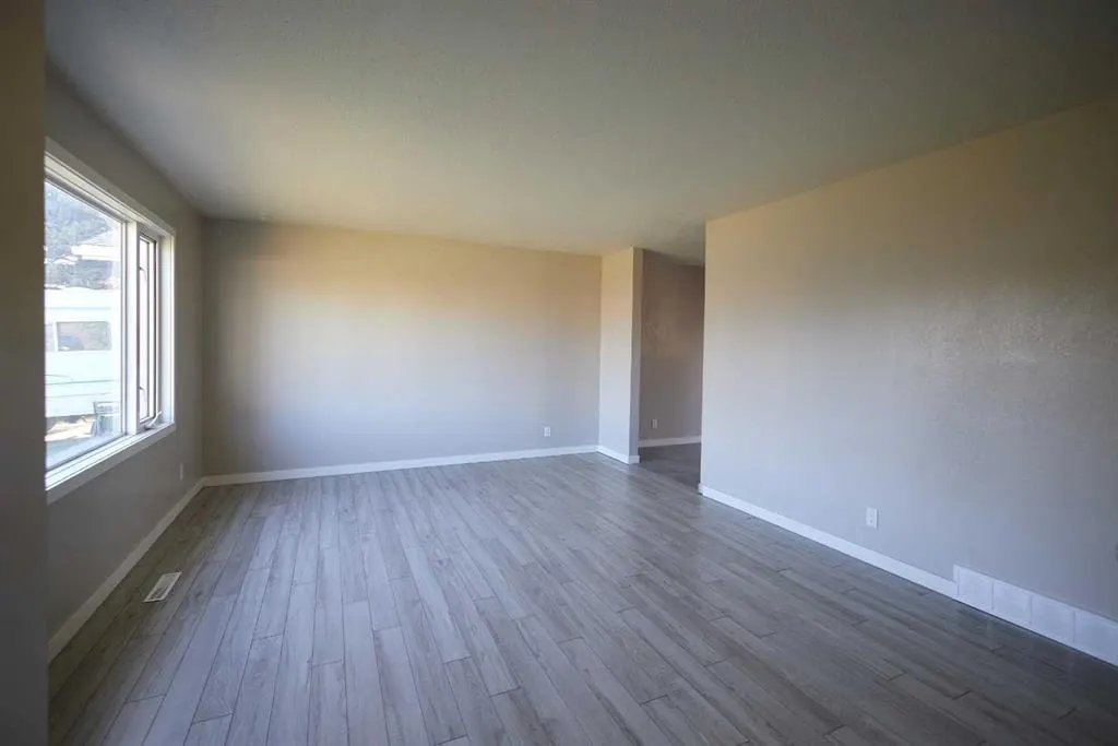 2501 13 Avenue N — photo 3