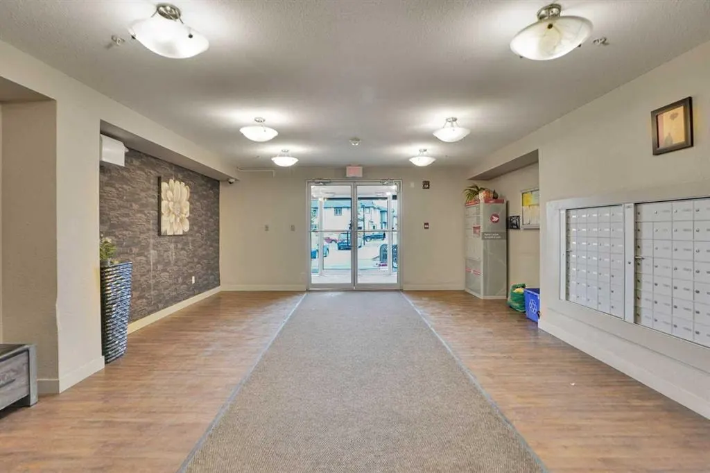 7210 80 Avenue NE #414 — photo 3
