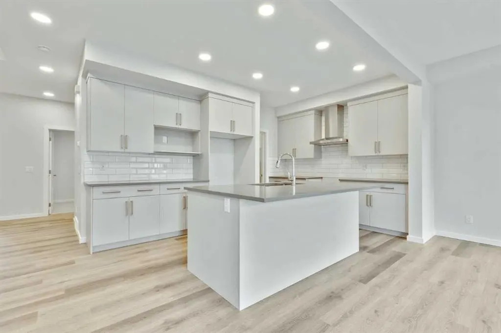 400 Heartwood Grove SE — photo 2