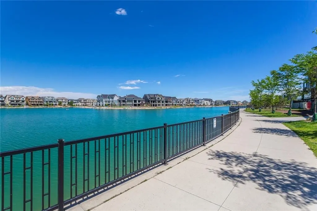 23 Mahogany Circle SE #101 — photo 3
