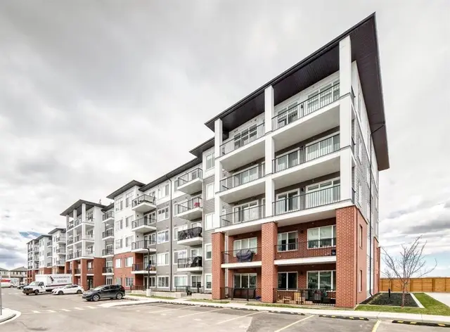 44 Skyview Parkway NE #2301