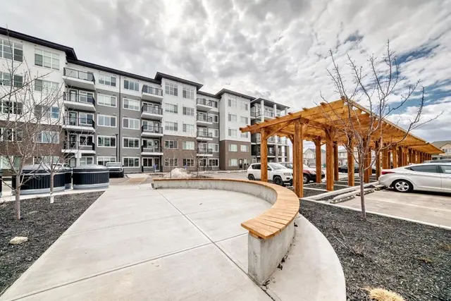 44 Skyview Parkway NE #1206