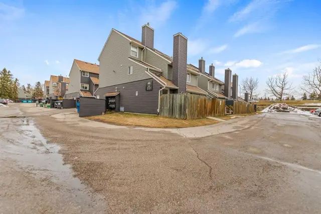 46 Glamis Green SW #129