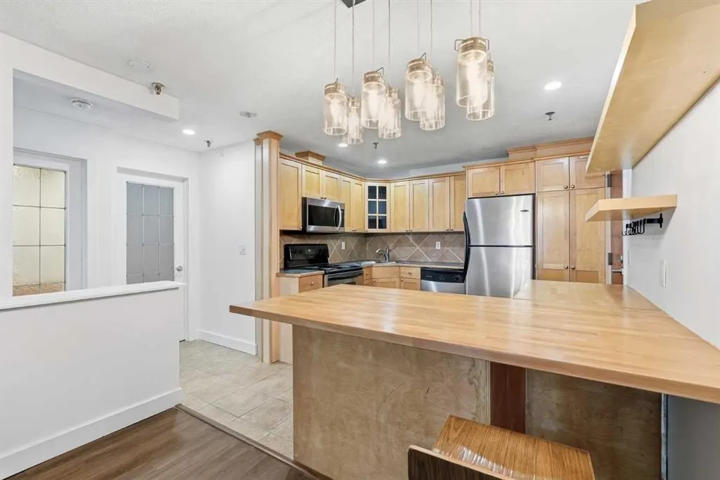 717 4A Street NE #107 — photo 2