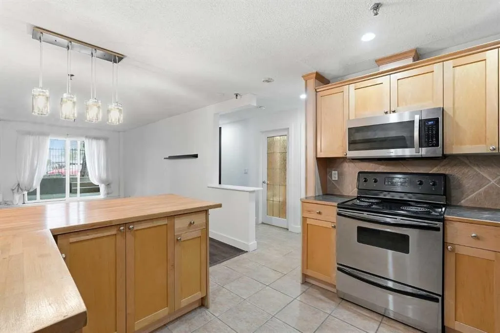 717 4A Street NE #107 — photo 3
