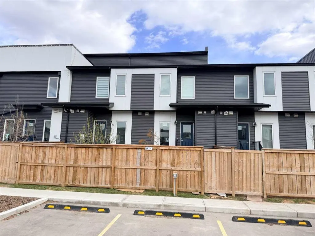 450 Seton Circle SE — photo 3