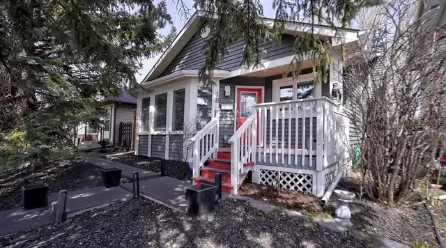 48 Riverbrook Road SE