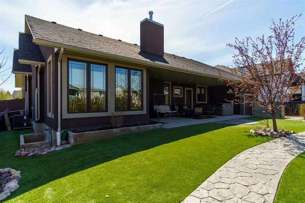 2 Harrison Green — photo 3