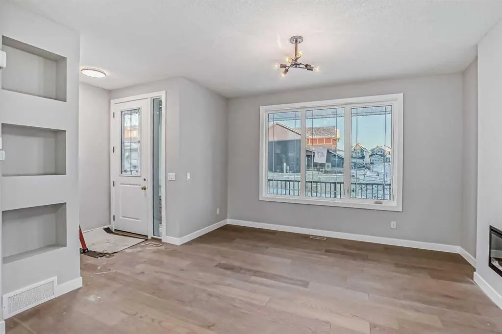 2081 Cobblespring Avenue SW — photo 3