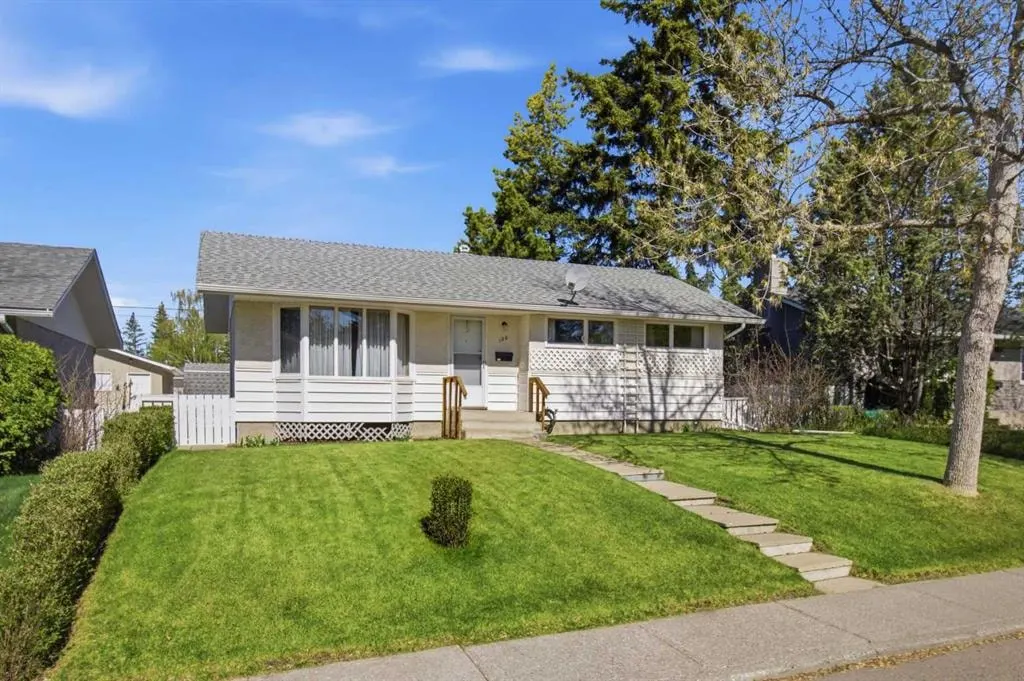 120 Glenpatrick Drive SW — photo 2