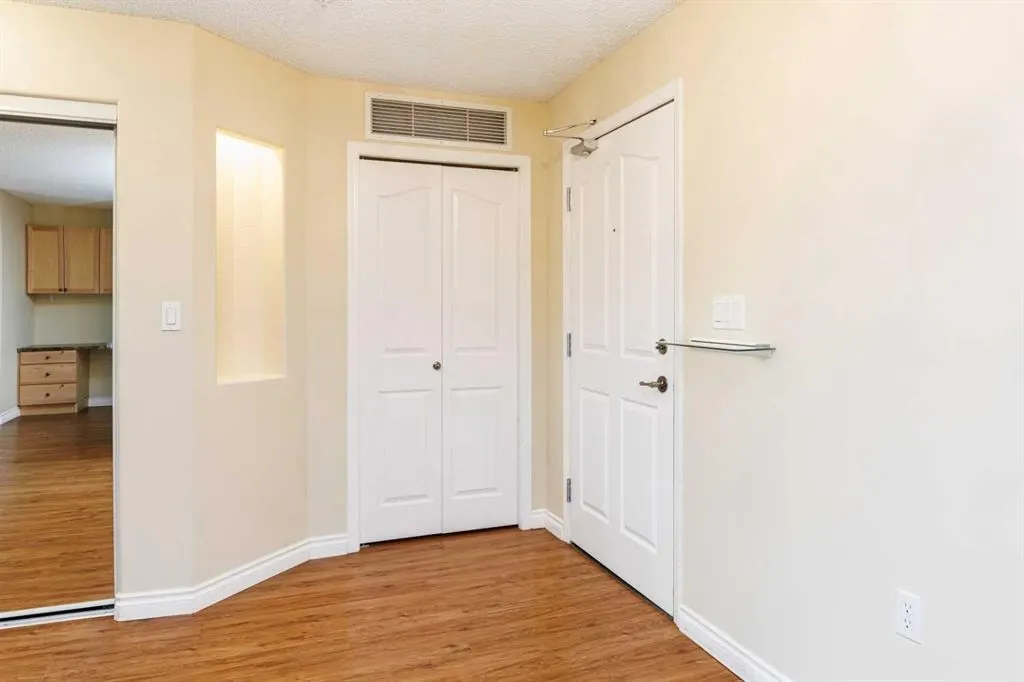 18 Averill Street #214 — photo 3