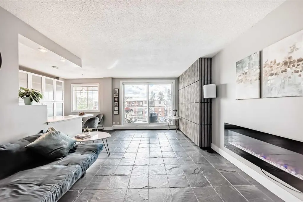 501 57 Avenue SW #401 — photo 1