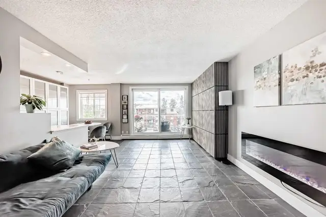 501 57 Avenue SW #401