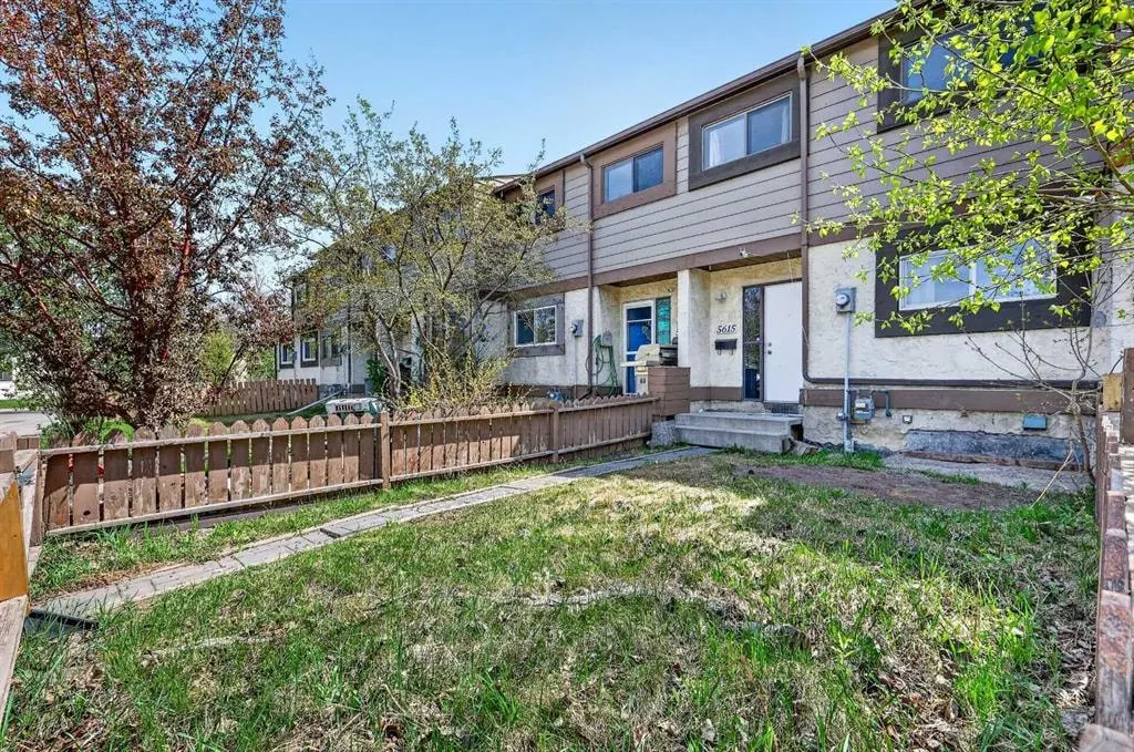 5615 1 Avenue SE — photo 2