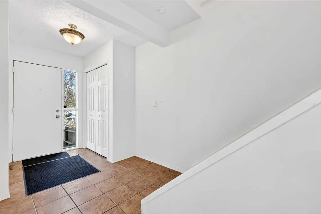5615 1 Avenue SE — photo 3