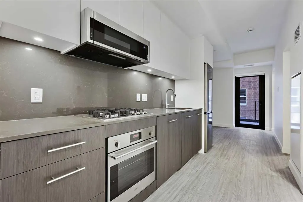 730 2 Avenue SW #810 — photo 3