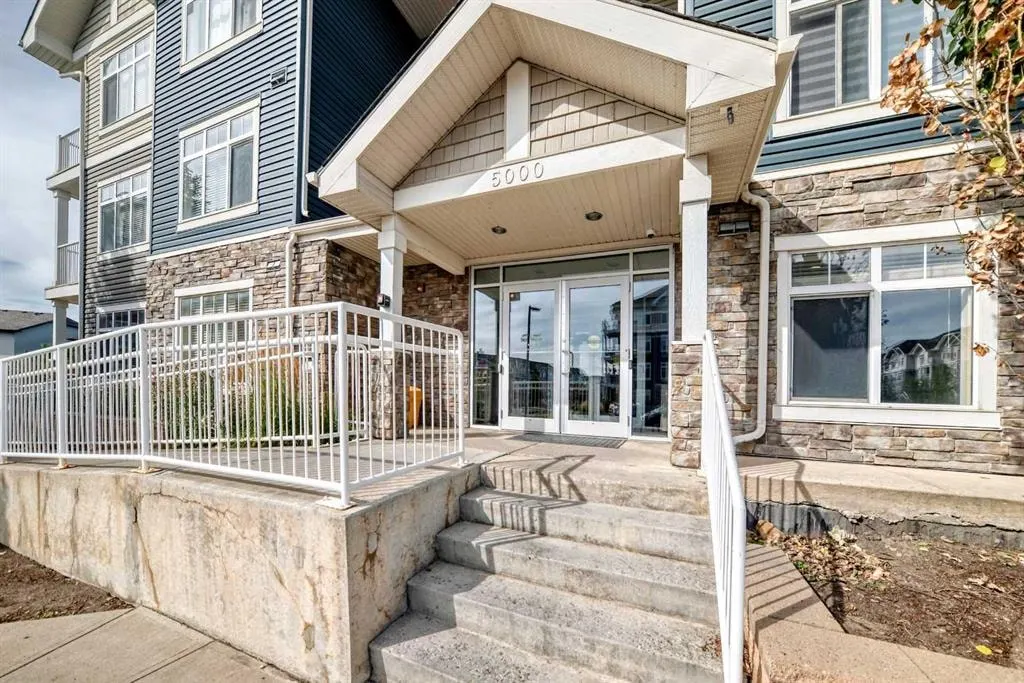 155 SKyview Ranch Way NE #5114 — photo 3
