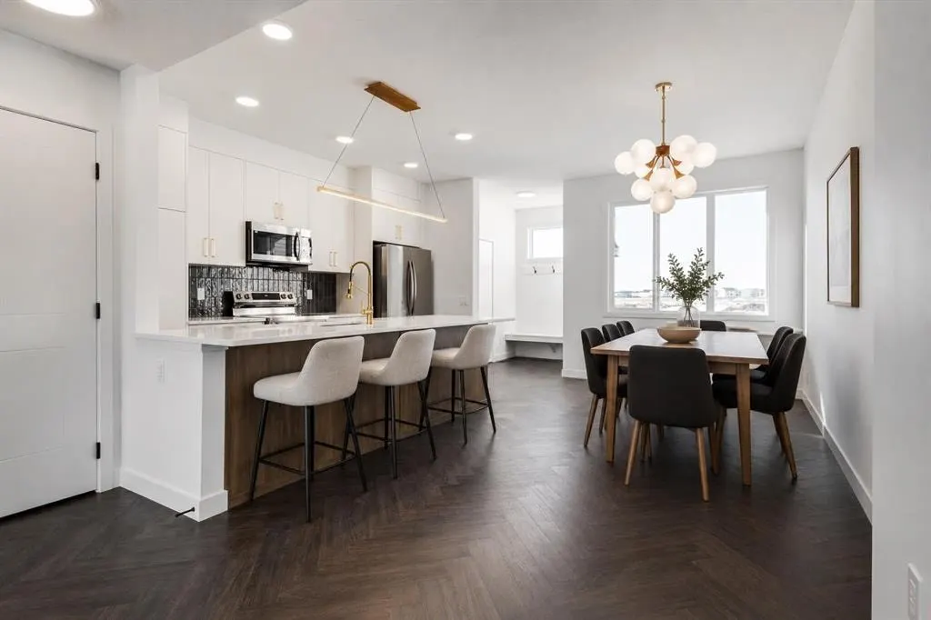 218 Greystone Boulevard — photo 1