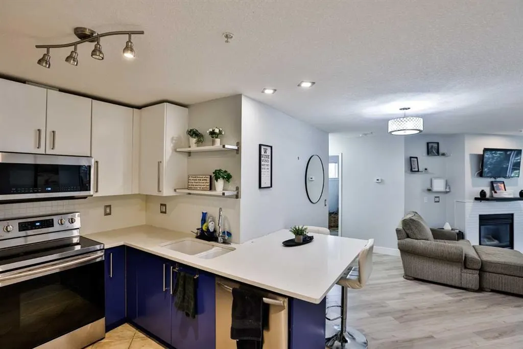 5115 Richard Road SW #211 — photo 2