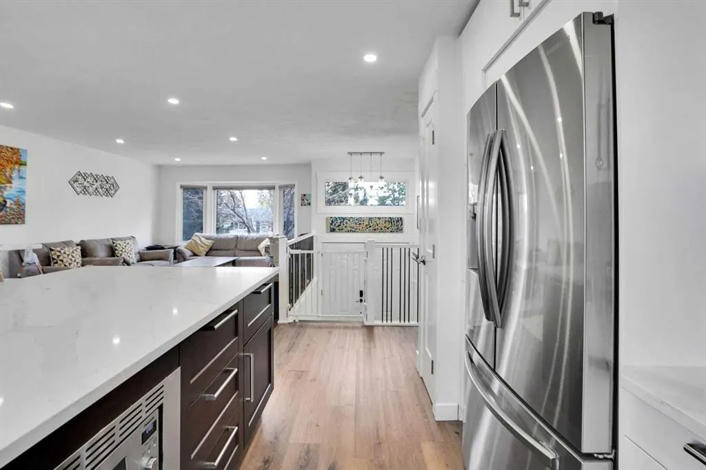 5702 Brenner Crescent NW — photo 3