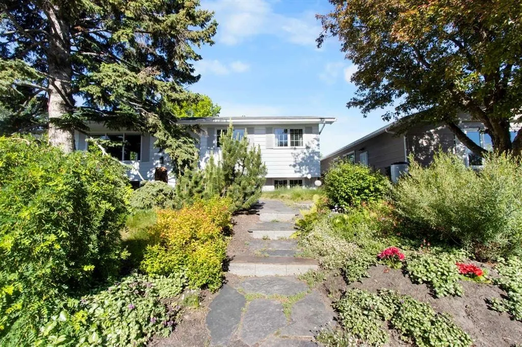 10811 Maplecrest Road SE — photo 3